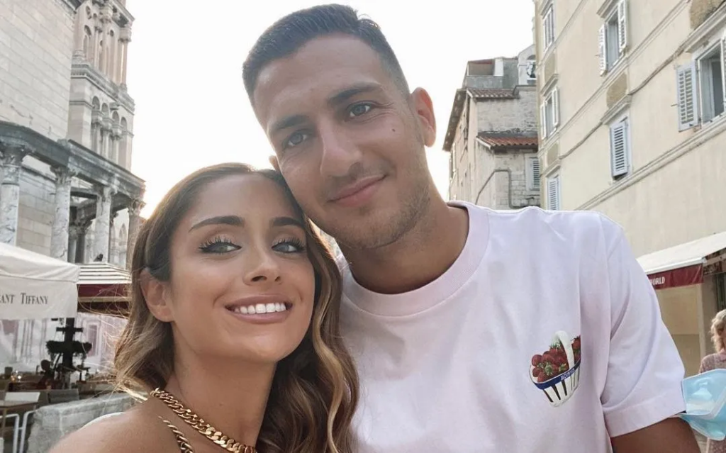 Diogo Dalot Proposes To Stunning Girlfriend Claudia Lopes At A0 Arena