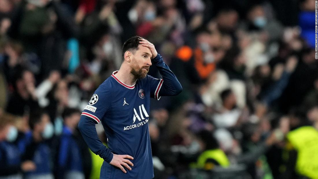 Lionel Messi Getting Booed By PSG Fans Over Rennes Loss