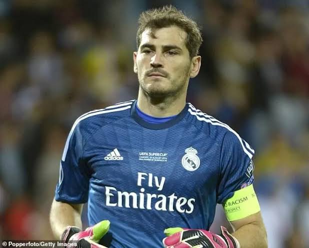 Iker Casillas Confused on Why Messi and Scaloni Won the FIFA Award Ahead Of Benzema and Carlo Ancelotti
