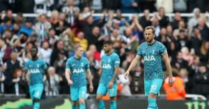 Tottenham players to reimburse fans their match ticket cost