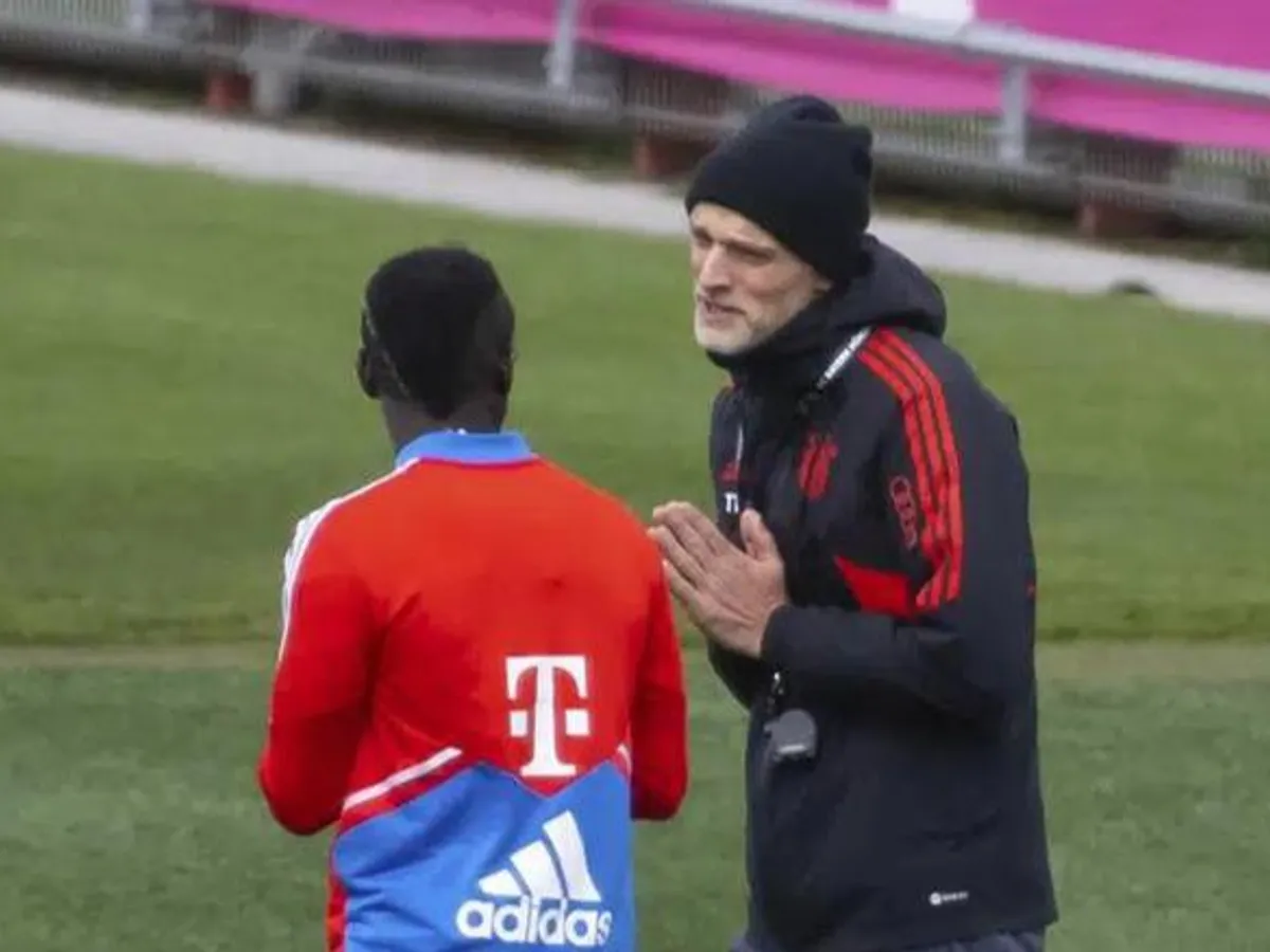 Thomas Tuchel Pulls Down Sadio Mane Pants In A Bizarre Video | Futball News