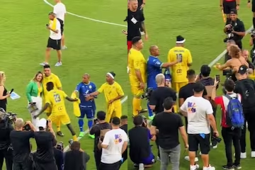 Khaby Lame Helps Pitch Invader Get His Shirt Signed By Ronaldinho
