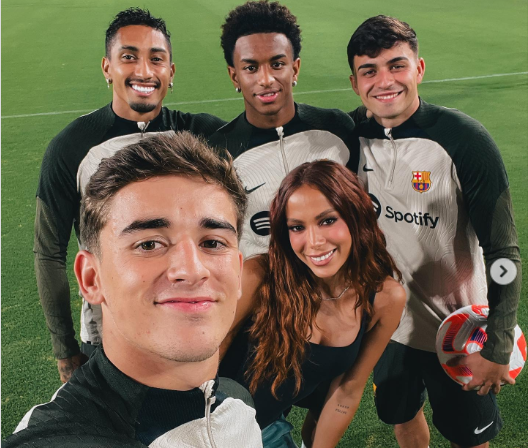 Anitta Hangs Out With Barcelona Stars As Spotify Sponsorship Flourishes