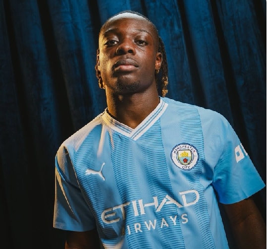 Manchester City announce signing of Jeremy Doku