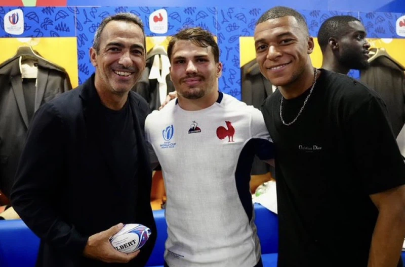 Kylian Mbappe Caught Lost As He Watches Rugby World Cup