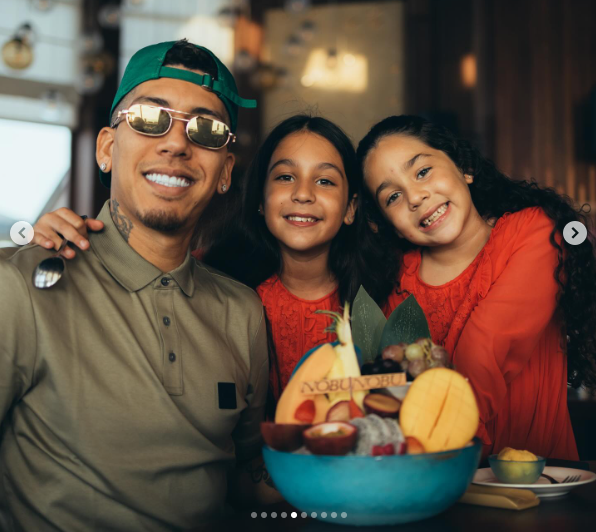 Roberto Firmino Celebrates With Family As He Turns 32 Years Old