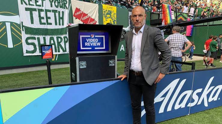 Howard Webb issues new VAR directives to match officials